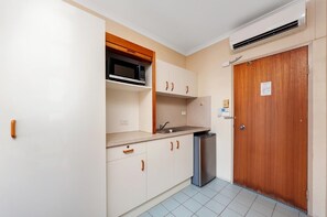 Fridge, microwave, coffee/tea maker, electric kettle