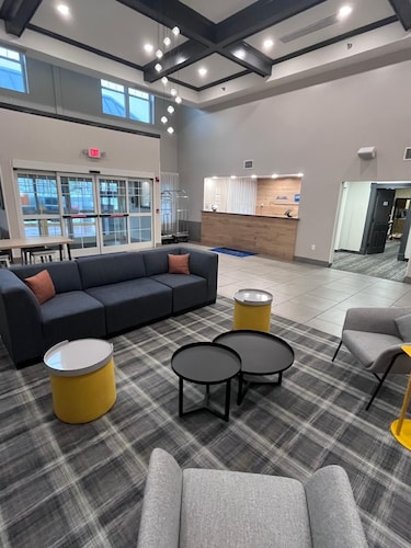 City Express by Marriott Louisville Southeast