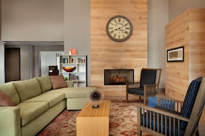 Lobby - Country Inn & Suites by Radisson, Louisville East (Louisville)