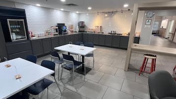 Free daily continental breakfast