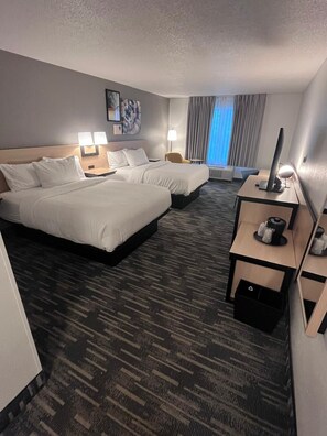 Room, 2 Queen Beds (Mobility/Hearing Accessible, Tub) - City Express by Marriott Louisville Southeast (Louisville)