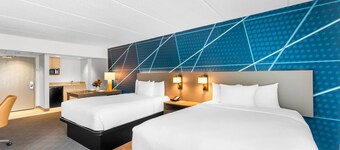 奥斯汀机场凯富全套房酒店