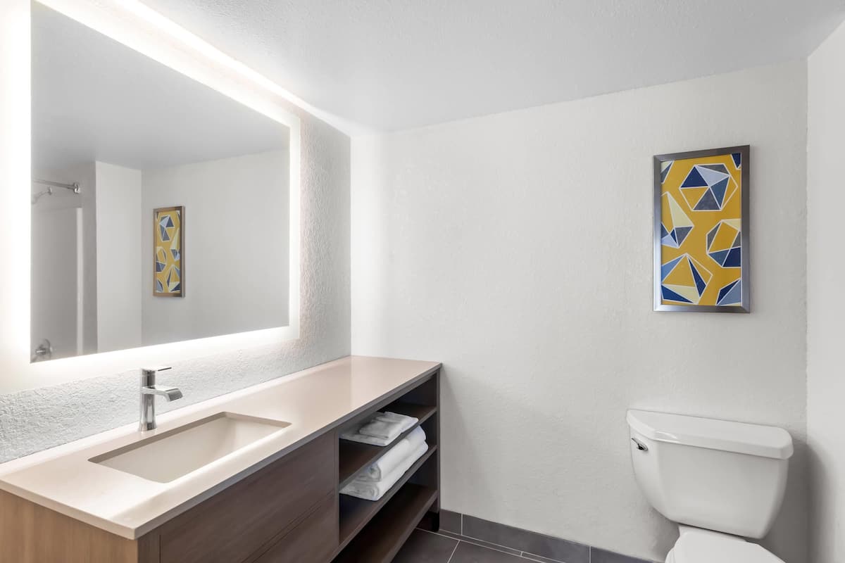 desk, blackout curtains, iron/ironing board, free wifi