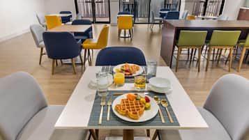 Free daily buffet breakfast