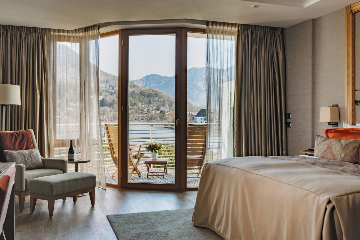 elegant nature deluxe room with lake view | view from room