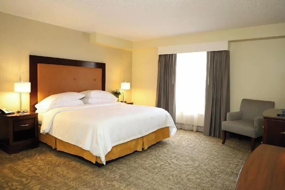 Premium bedding, pillow-top beds, in-room safe, desk