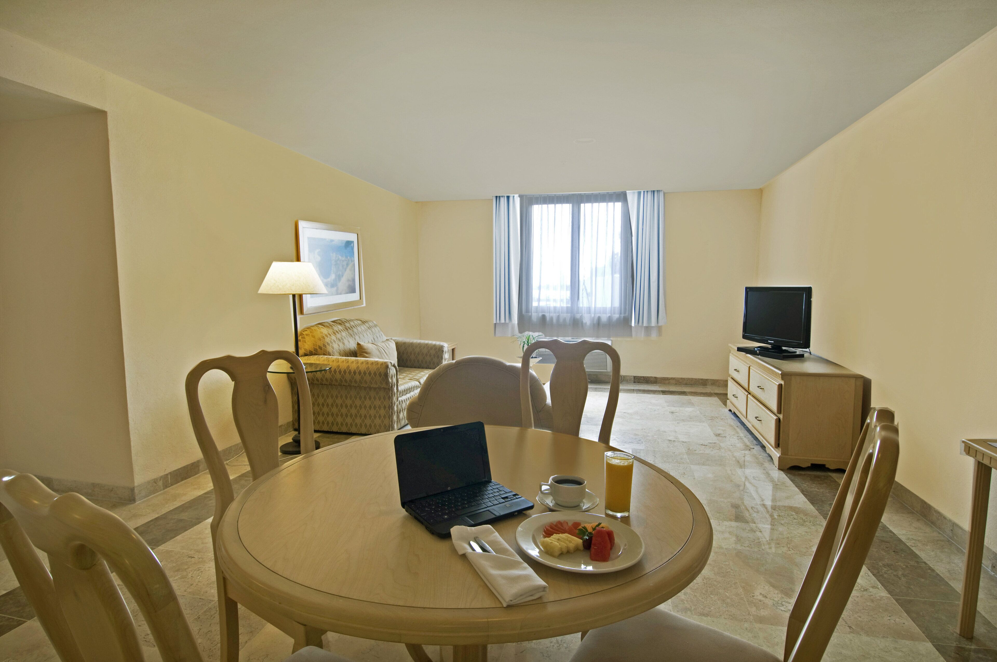 junior suite | in-room safe, desk, iron/ironing board, free cots/infant beds