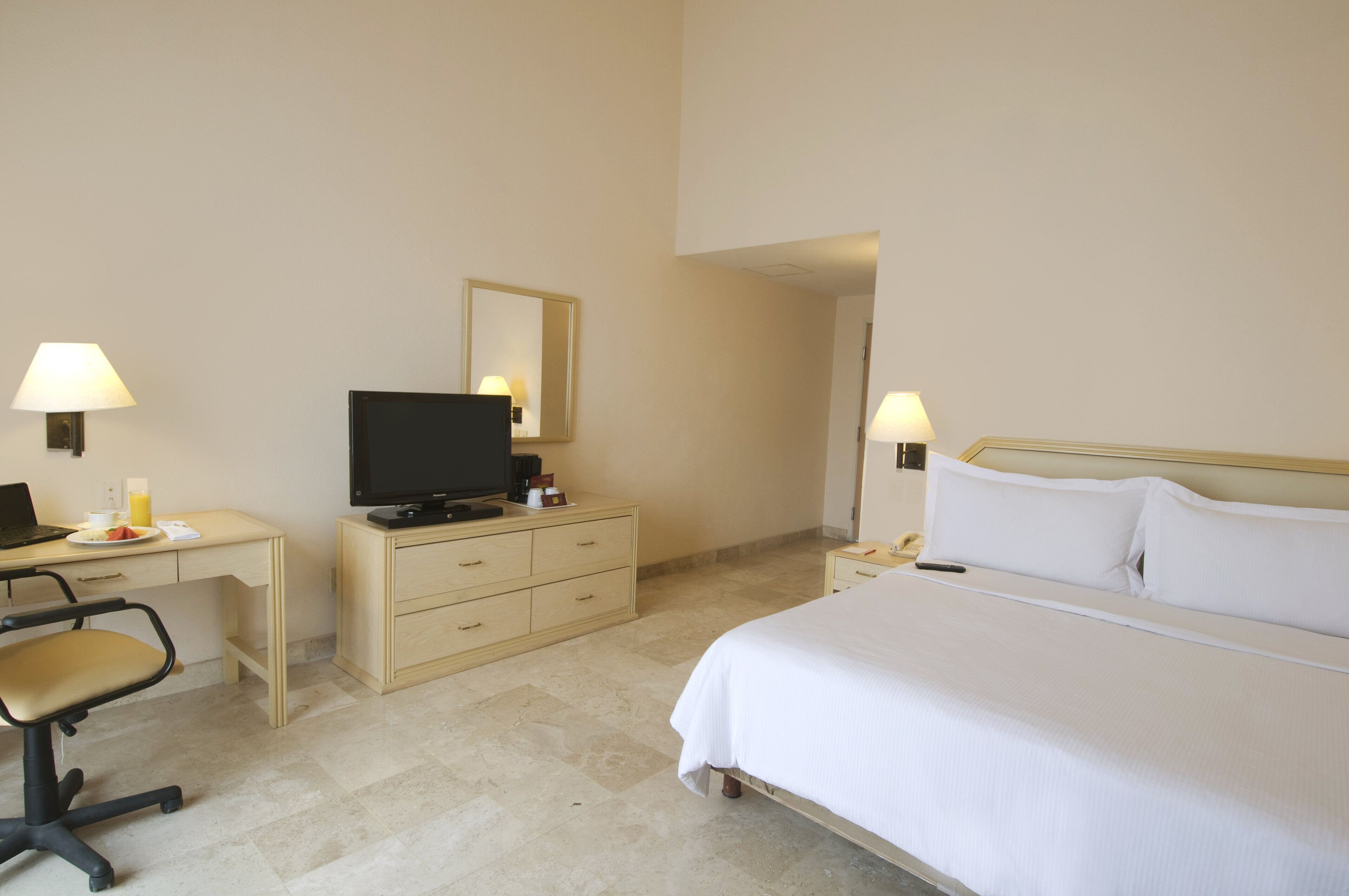 superior room king | in-room safe, desk, iron/ironing board, free cots/infant beds