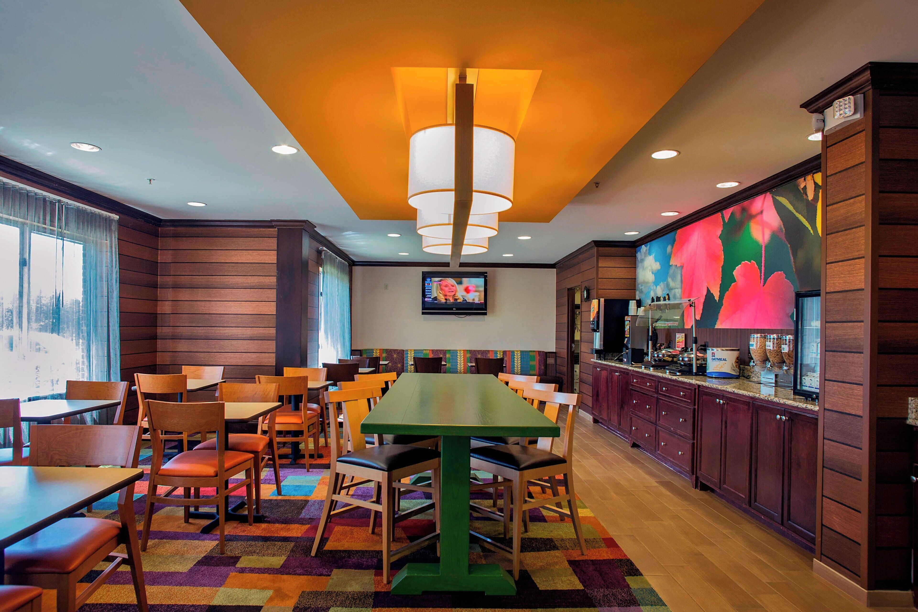 free daily buffet breakfast