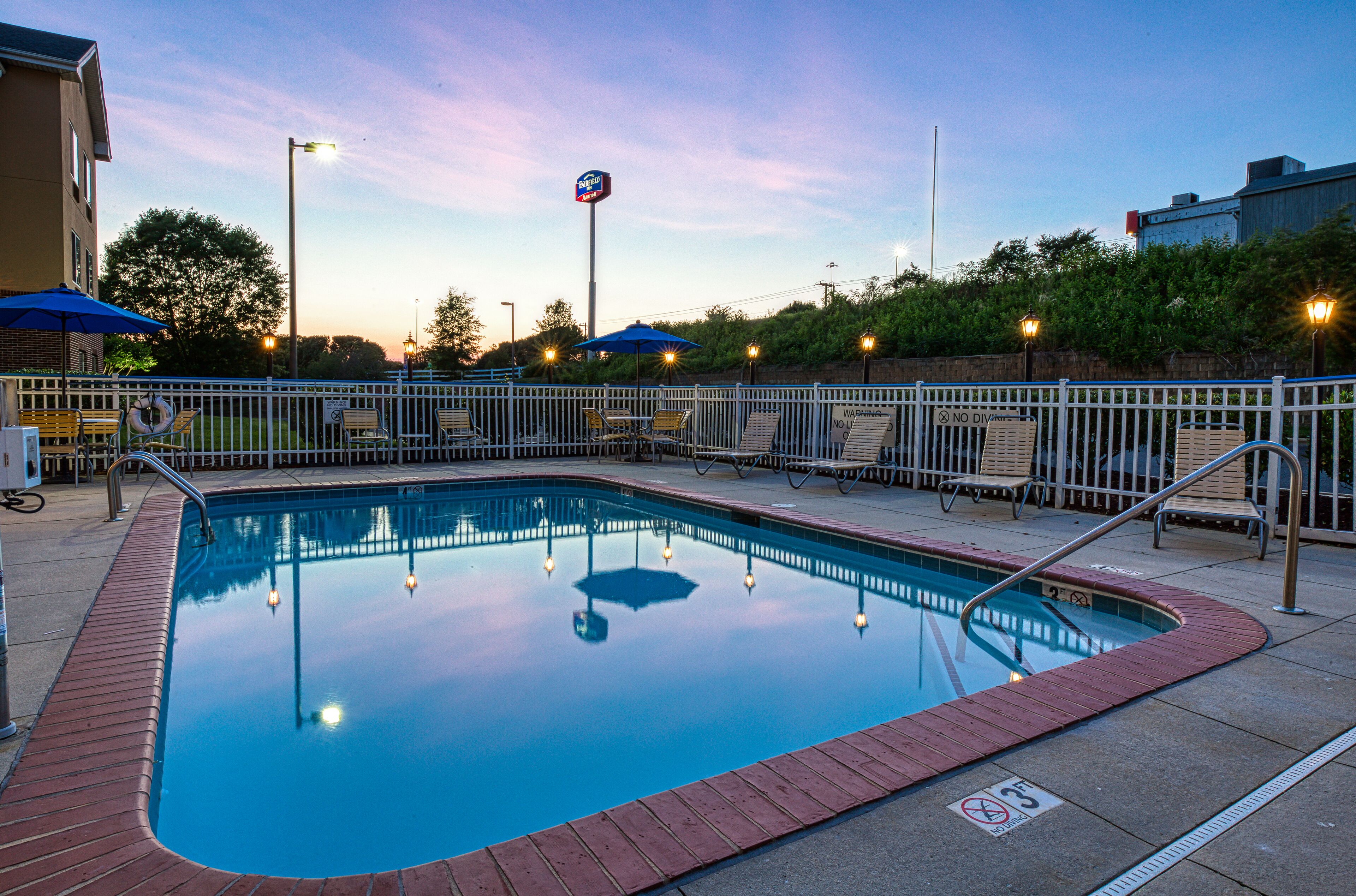 seasonal outdoor pool
