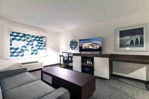 Studio Suite, 1 King Bed, Non Smoking | Desk, blackout drapes, iron/ironing board, free WiFi