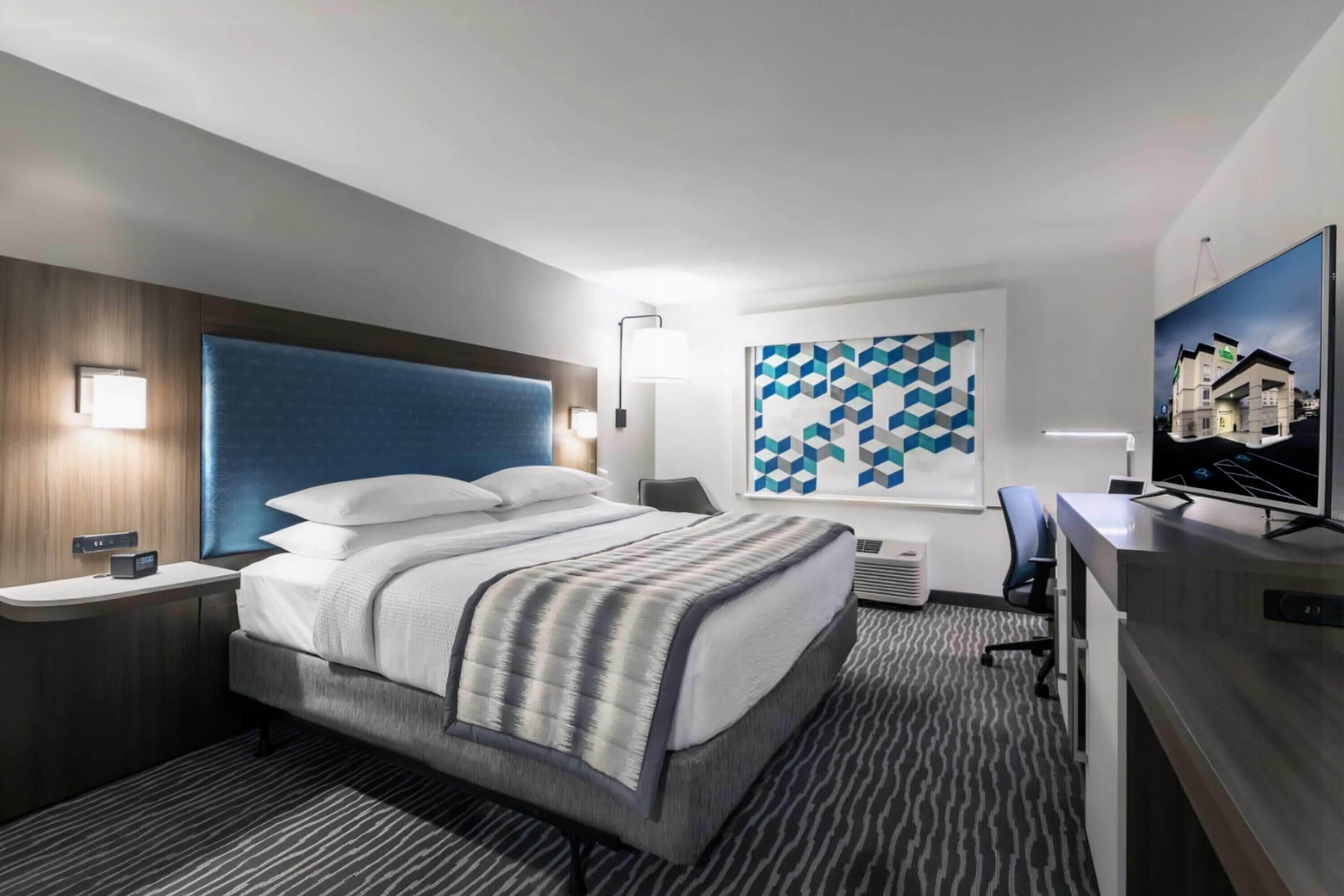 Desk, blackout drapes, iron/ironing board, free WiFi