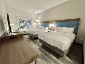 Room, 2 Queen Beds, Non Smoking