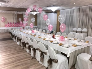 Banquet hall