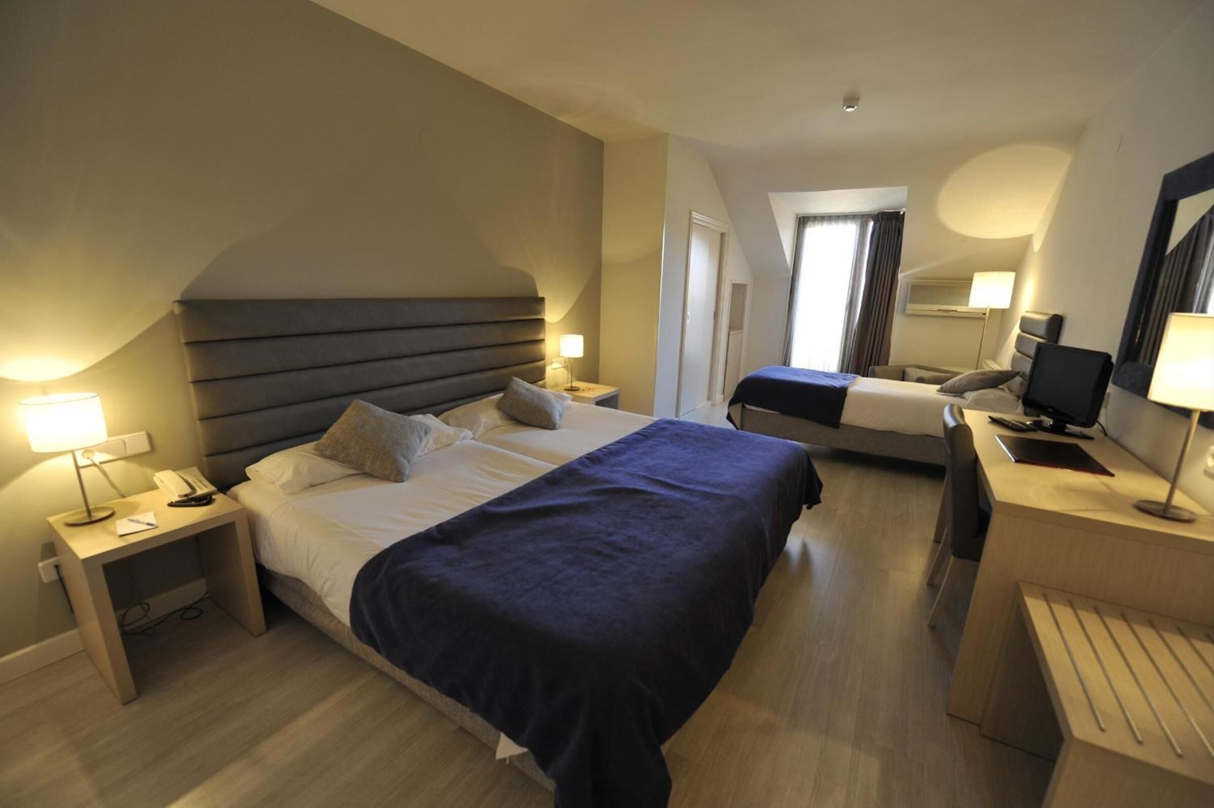 Foto - Hotel Puerta de Segovia