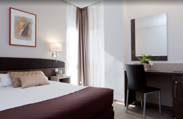 Minibar, in-room safe, desk, blackout drapes