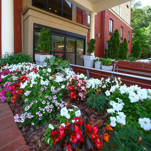 Holiday Inn Express Atlanta - Emory University Area by IHG