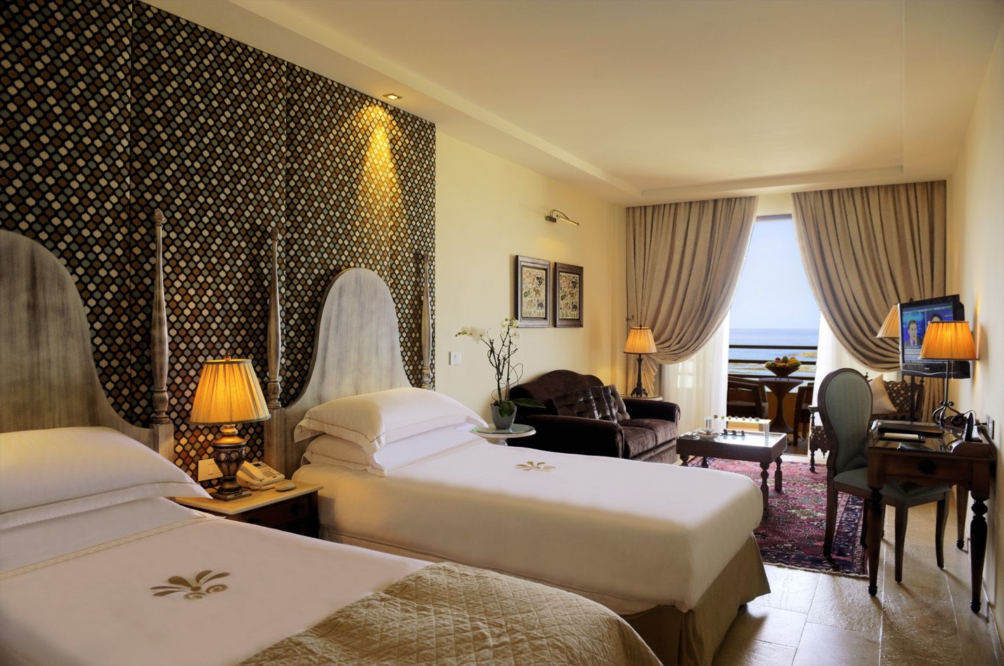 executive room sea view | frette italian sheets, premium bedding, minibar, in-room safe