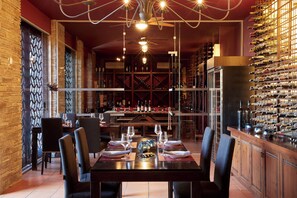 6 Restaurants, Frühstück, Mittagessen, Abendessen, griechische Küche