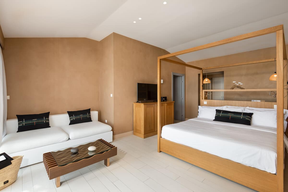 Two Bedroom Suite with Private Pool | Literie de qualité supérieure, minibar, coffres-forts dans les chambres