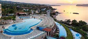 Seasonal outdoor pool, pool umbrellas, sun loungers