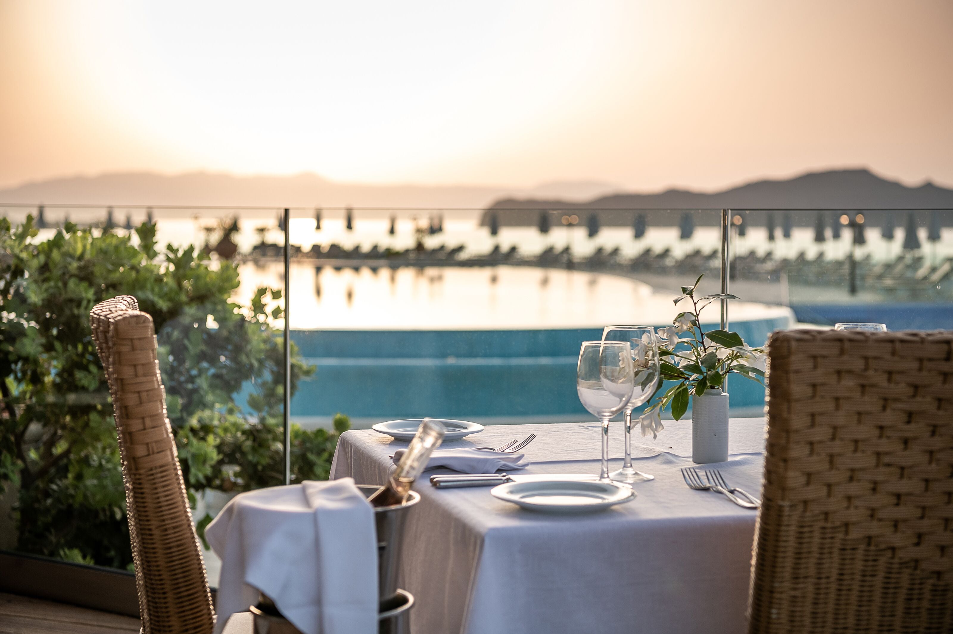 lunch, dinner served; international cuisine, sea views