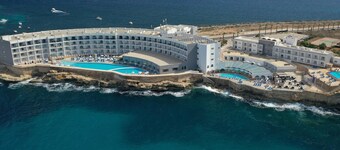 Paradise Bay Resort