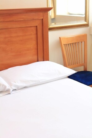 In-room safe, desk, iron/ironing board, cribs/infant beds