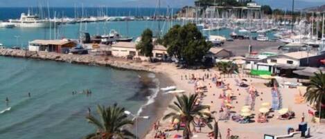 Beach nearby, free beach shuttle, free beach cabanas, sun loungers