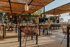 2 restaurants, breakfast, lunch, dinner served; Mediterranean cuisine