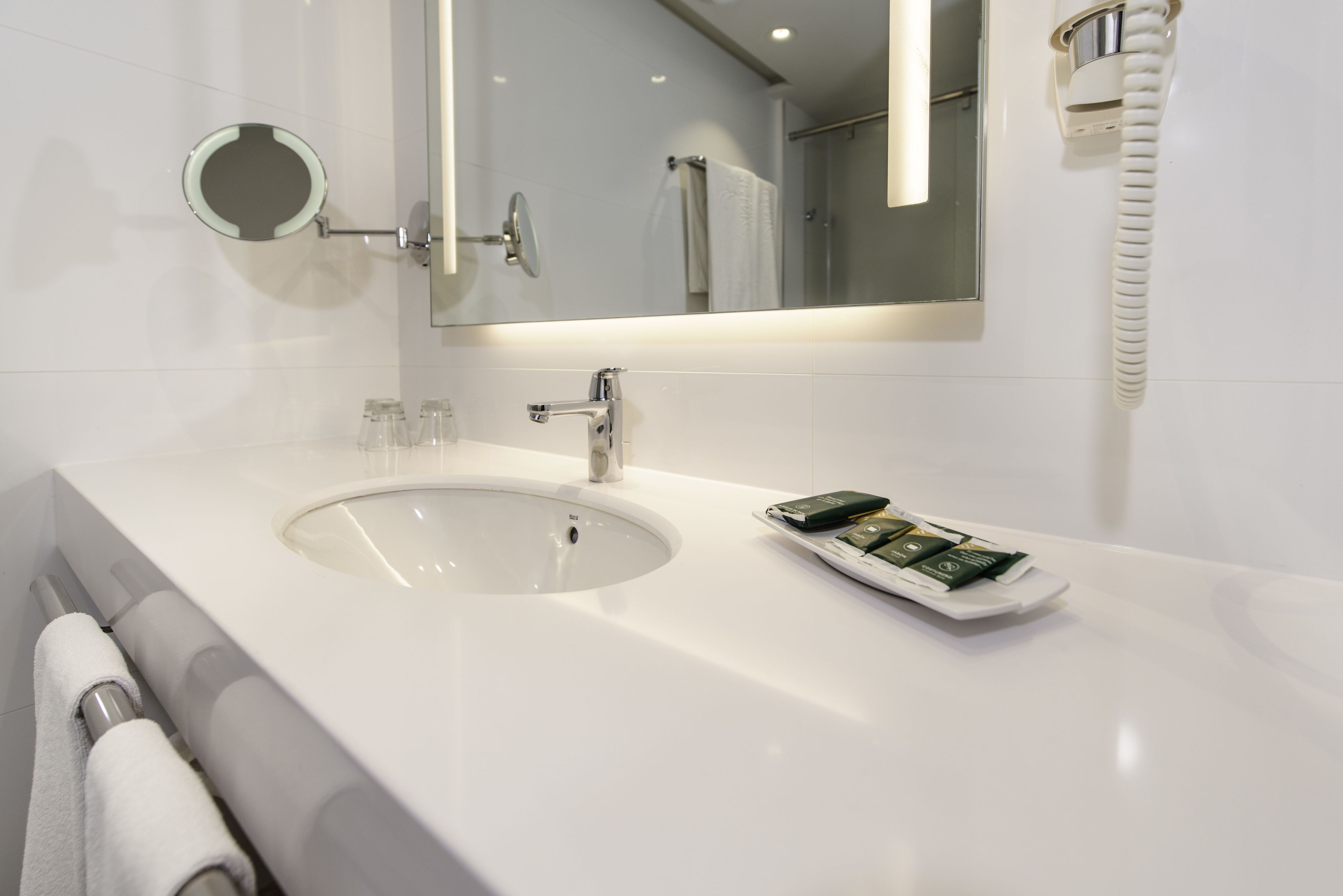 shower, eco-friendly toiletries, hair dryer, bidet