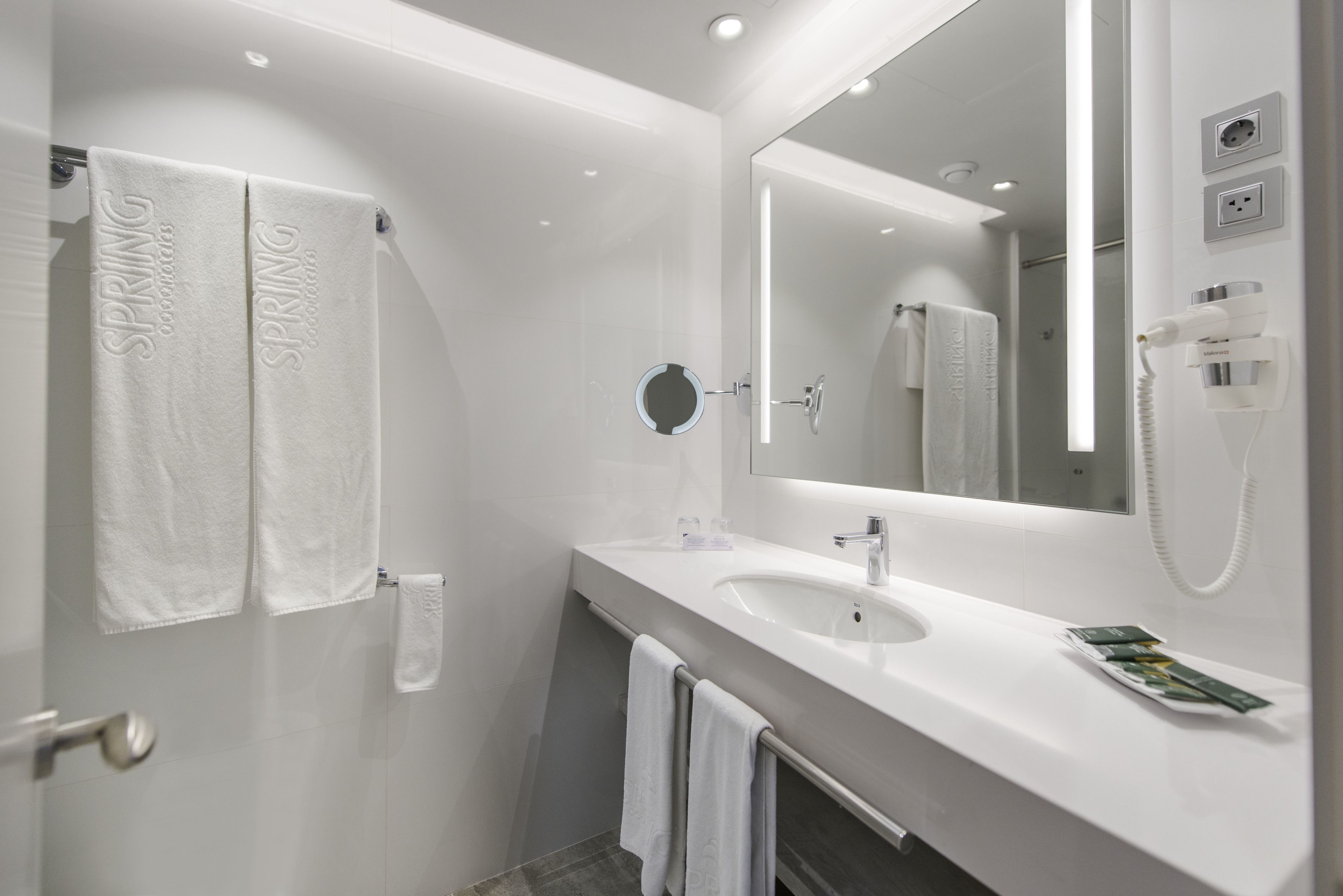 shower, eco-friendly toiletries, hair dryer, bidet