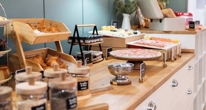 Tres Torres Atiram Hotel