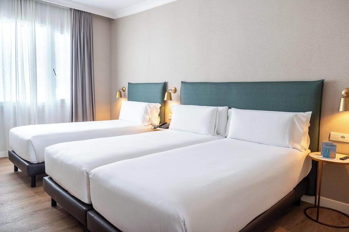 Ropa de cama de alta calidad y minibar