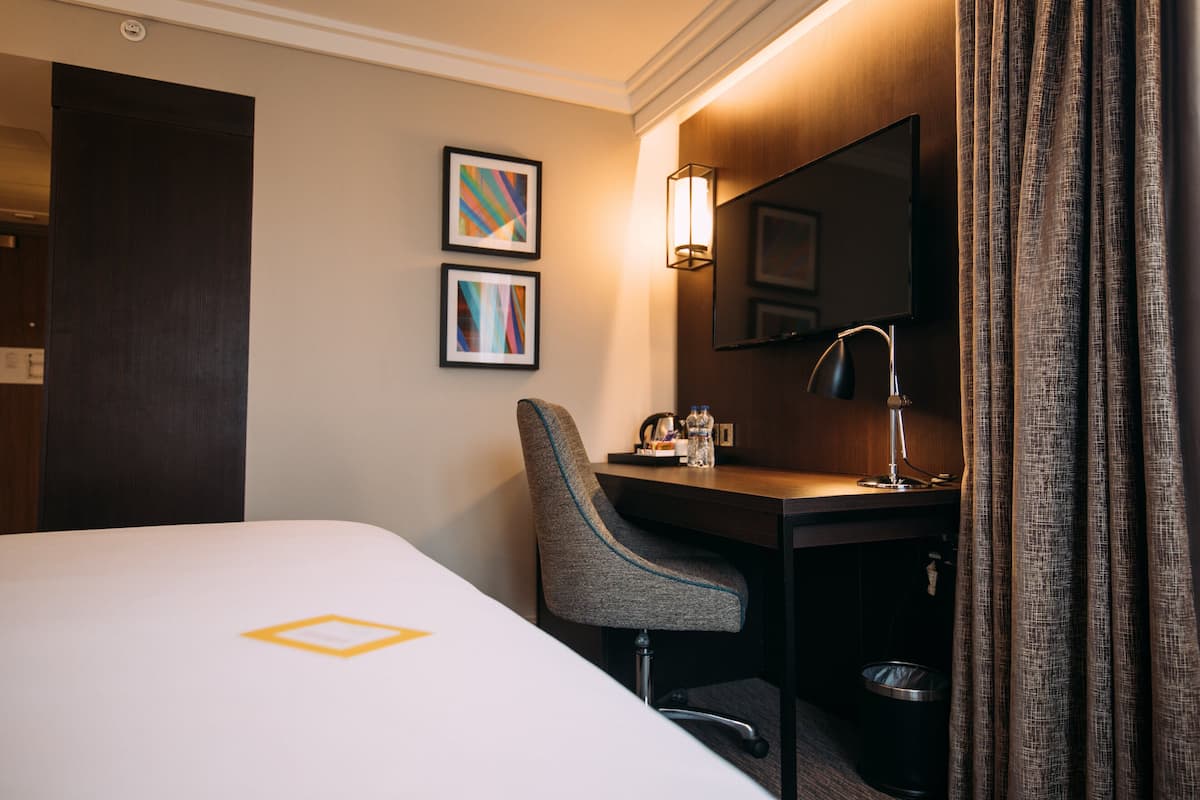 Standard Room | In-room safe, desk, iron/ironing board, free WiFi
