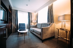 Junior Suite, 1 King Bed (Additional Living Area)