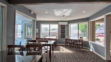 Kawasan tempat duduk lobi