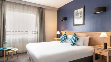 1 bedroom, in-room safe, desk, blackout curtains