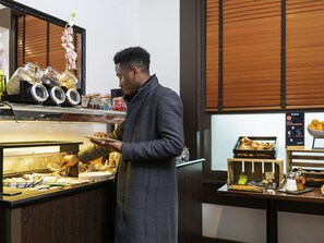 Takeaway-morgenmad hver dag mod et gebyr