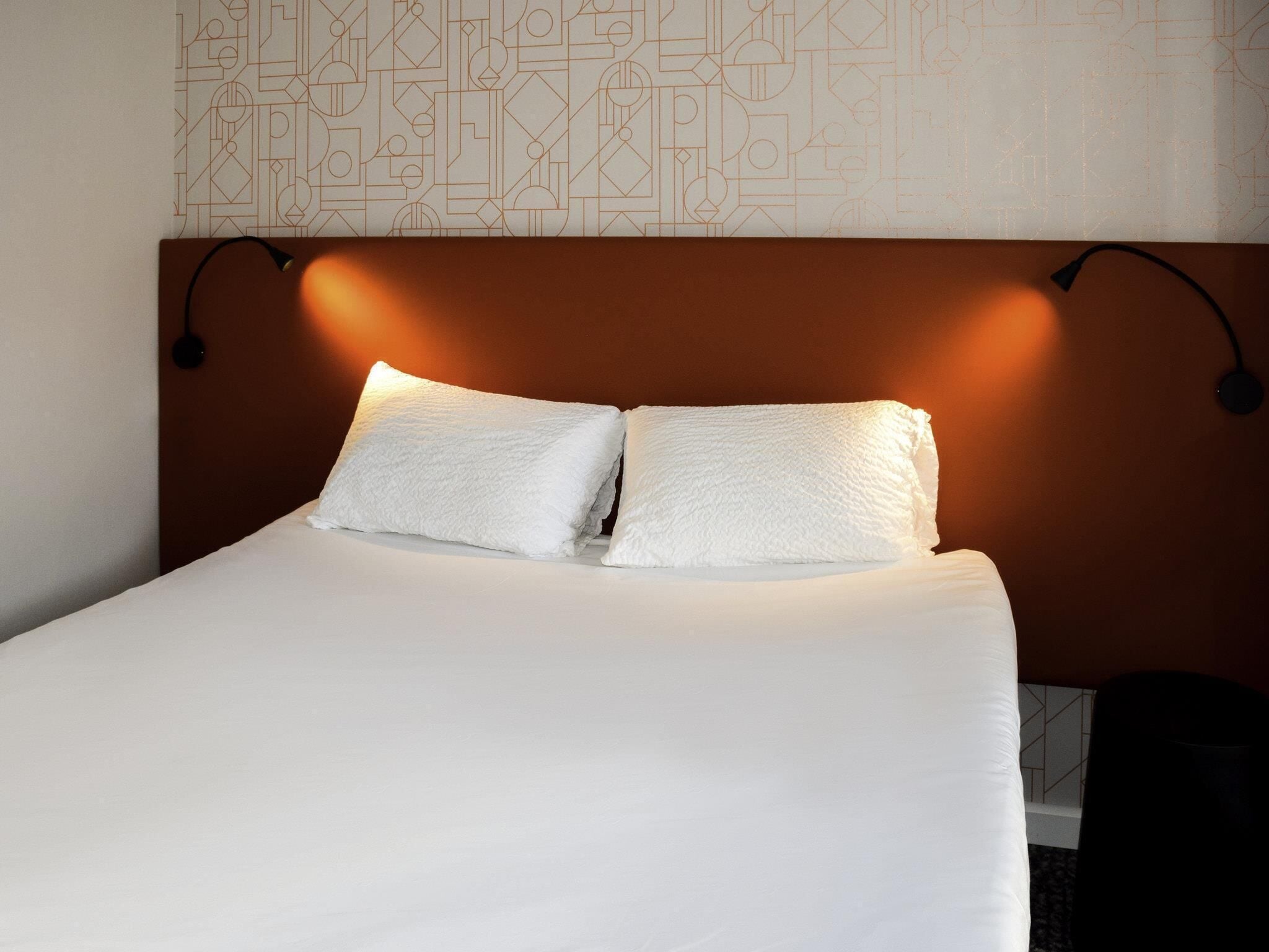 Ropa de cama de alta calidad y escritorio 