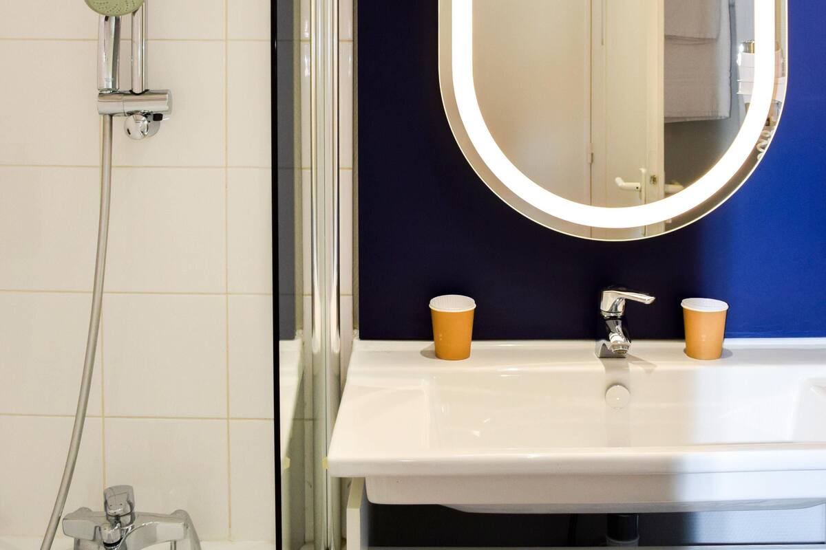 standard double room, 1 double bed | premium bedding, desk, laptop workspace, blackout curtains