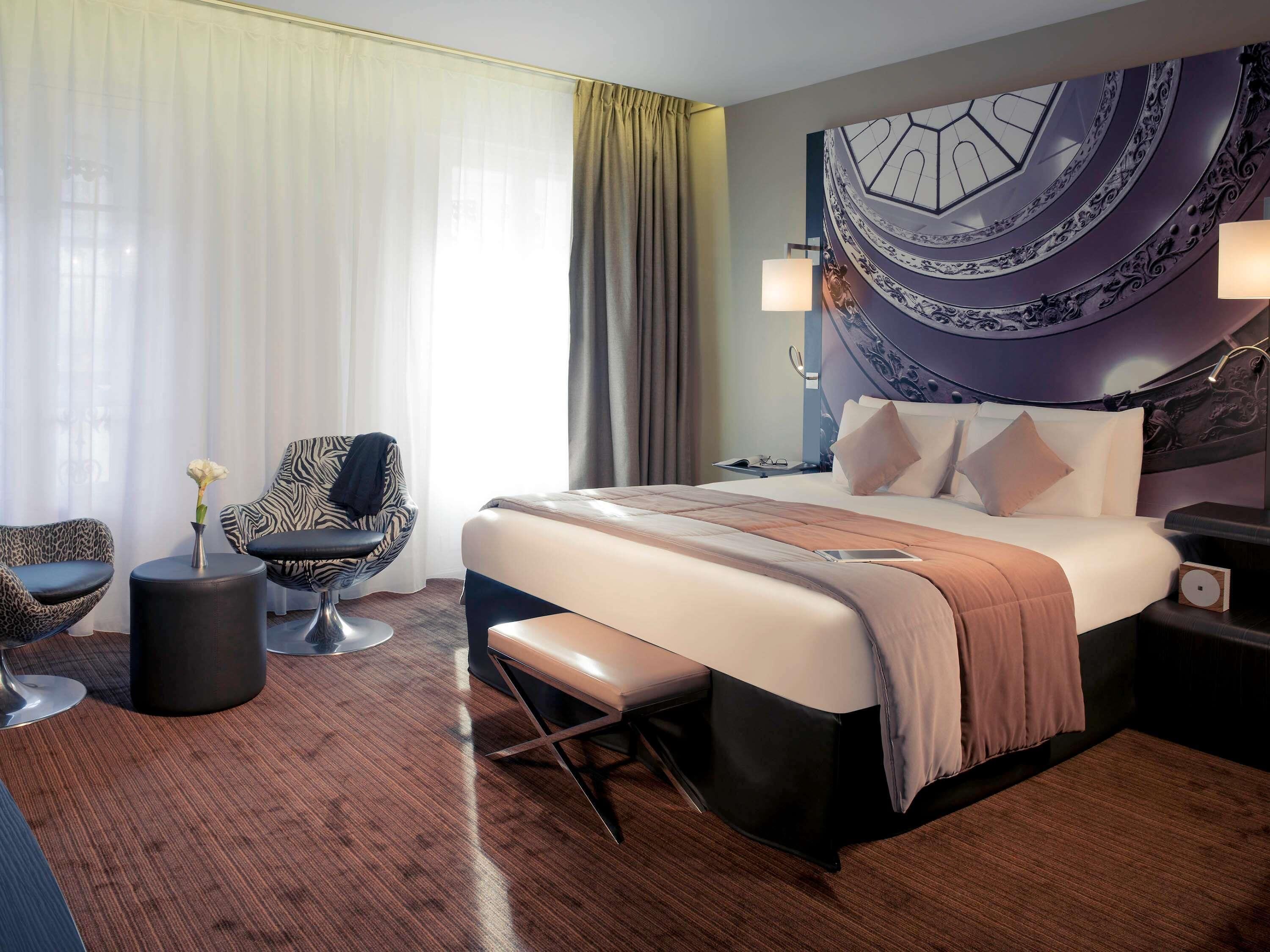 Privilege, Camera Superior, 1 letto matrimoniale | Minibar, una cassaforte in camera, una scrivania, tende oscuranti