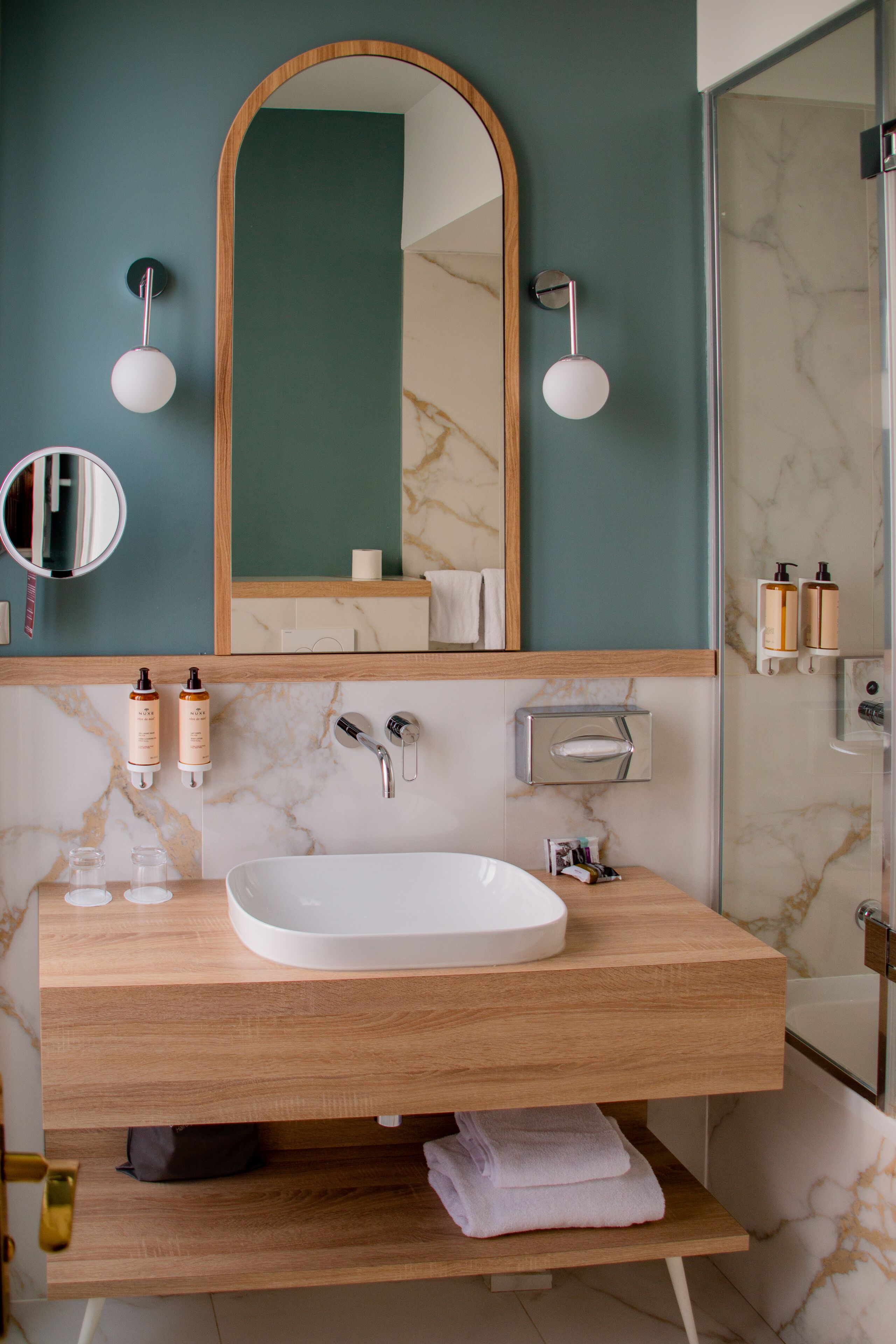 privilege, superior room, 1 double bed | bathroom | eco-friendly toiletries, hair dryer, towels, soap