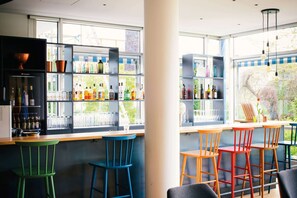 Bar (en el alojamiento)