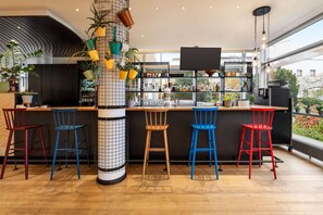 Bar (in der Unterkunft)