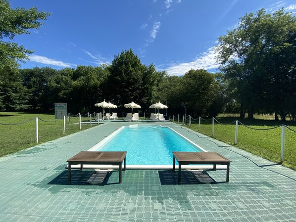 Outdoor pool, pool loungers