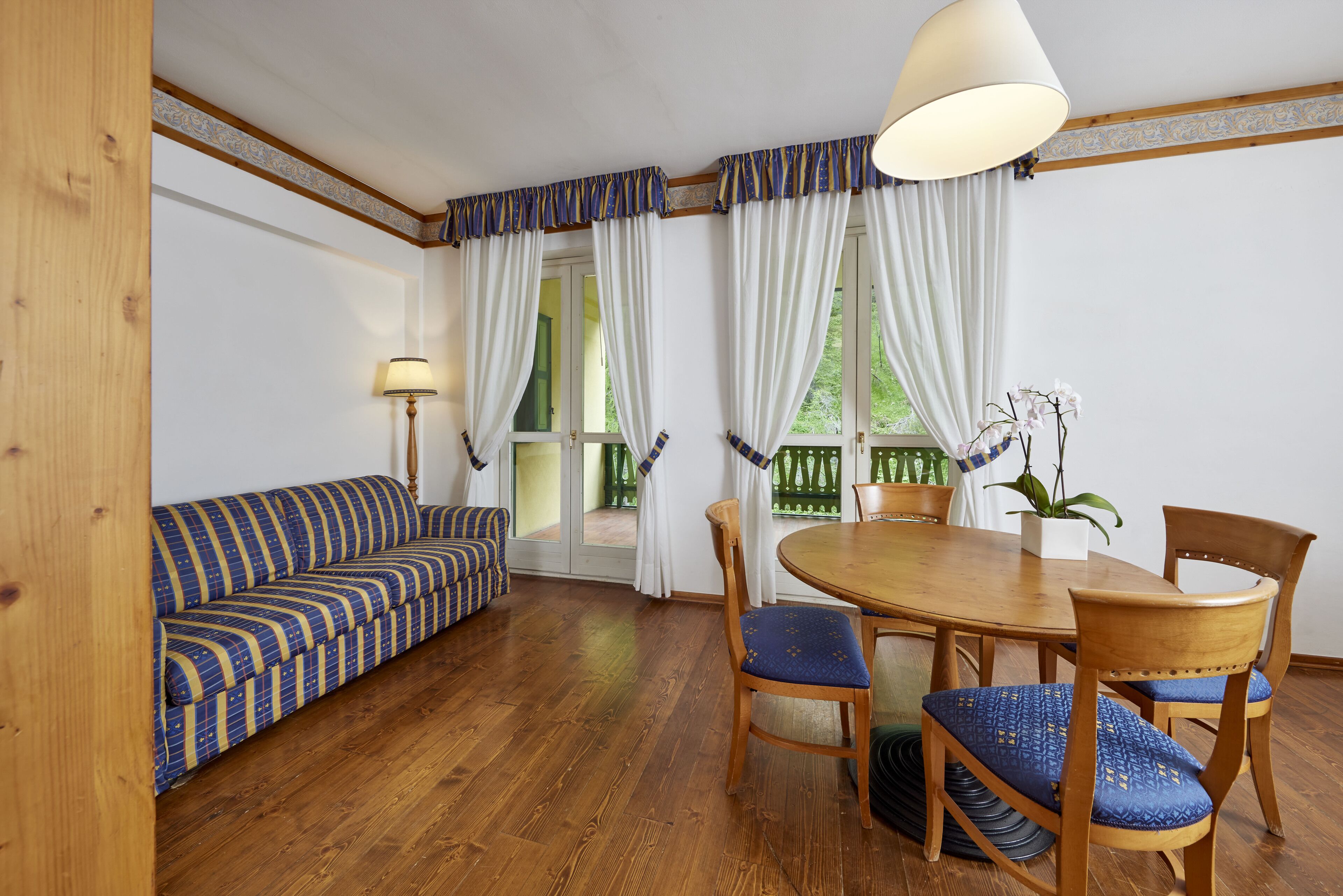 Minibar, una cassaforte in camera, una scrivania