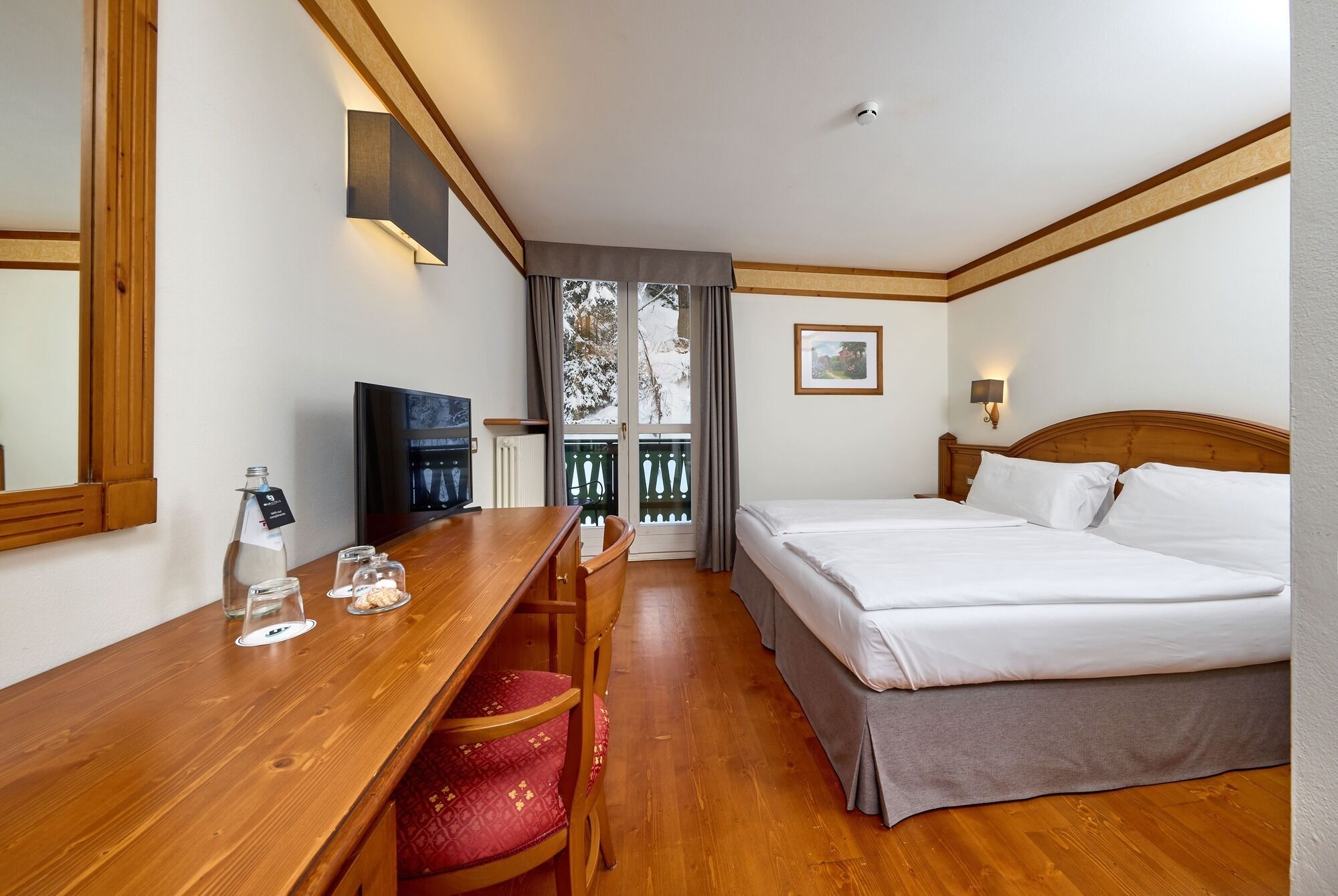 Standard-Doppel- oder -Zweibettzimmer