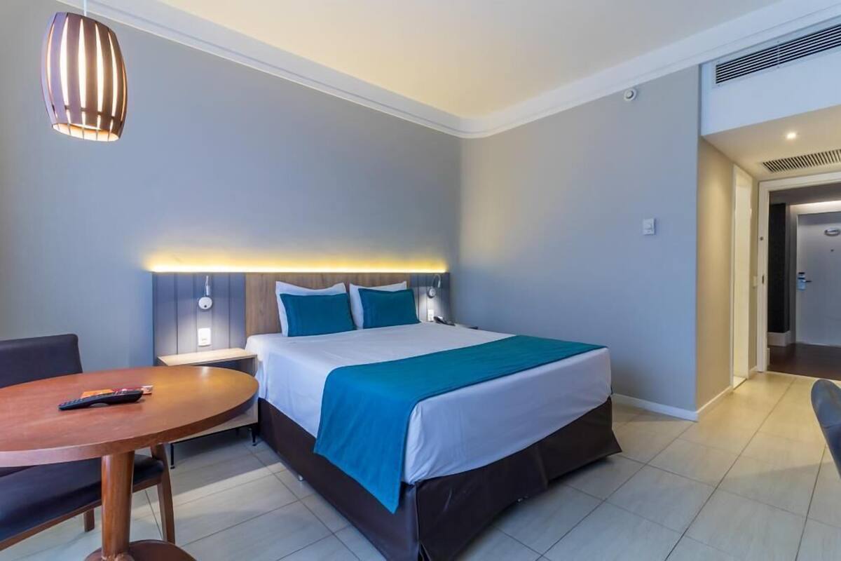 Minibar, in-room safe, blackout curtains