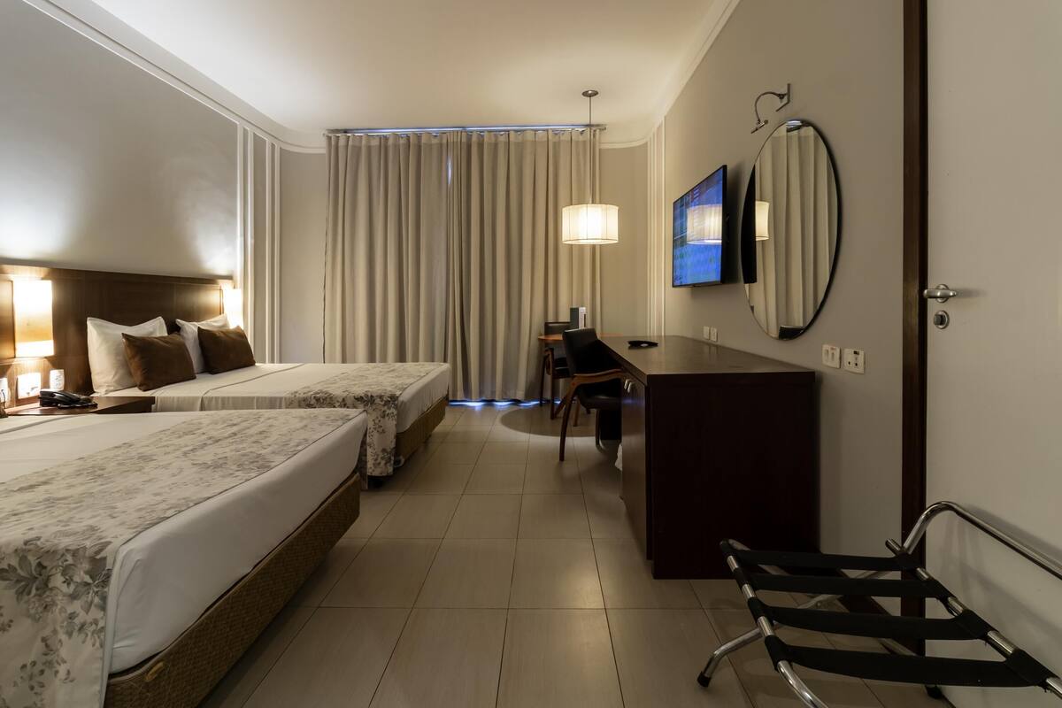Minibar, in-room safe, blackout curtains
